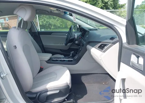 2017 Hyundai Sonata from USA, damaged, VIN 5NPE24AF4HH529119